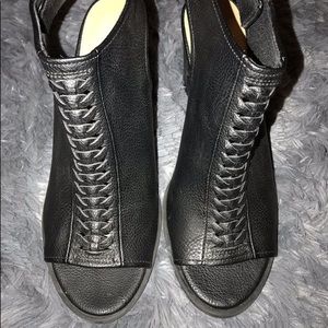 Open toe heel booties